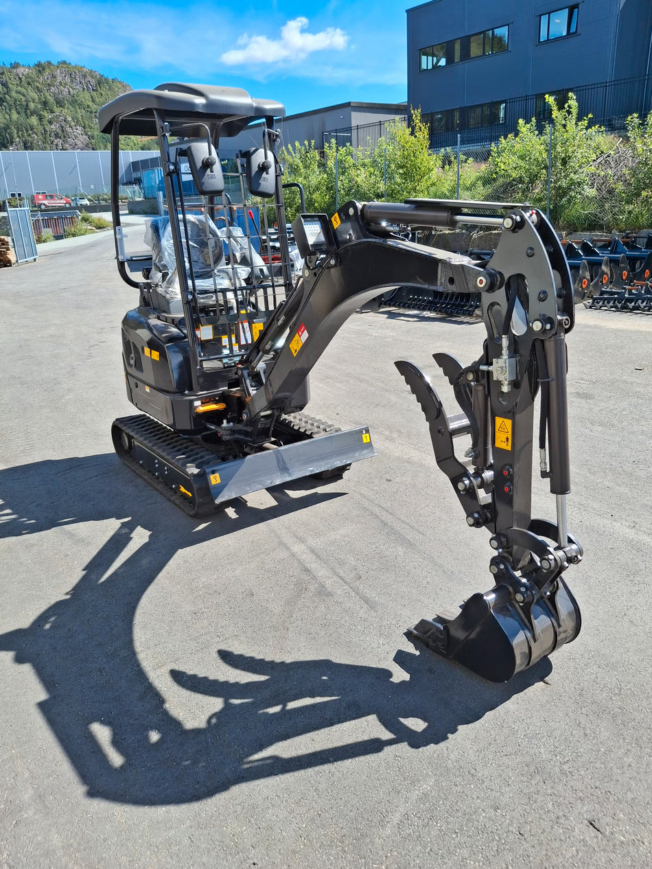 HE-18 – 1,8 tonn Gravemaskin